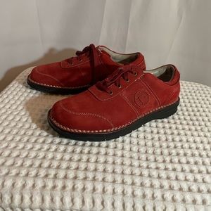 Red Rockport shoes